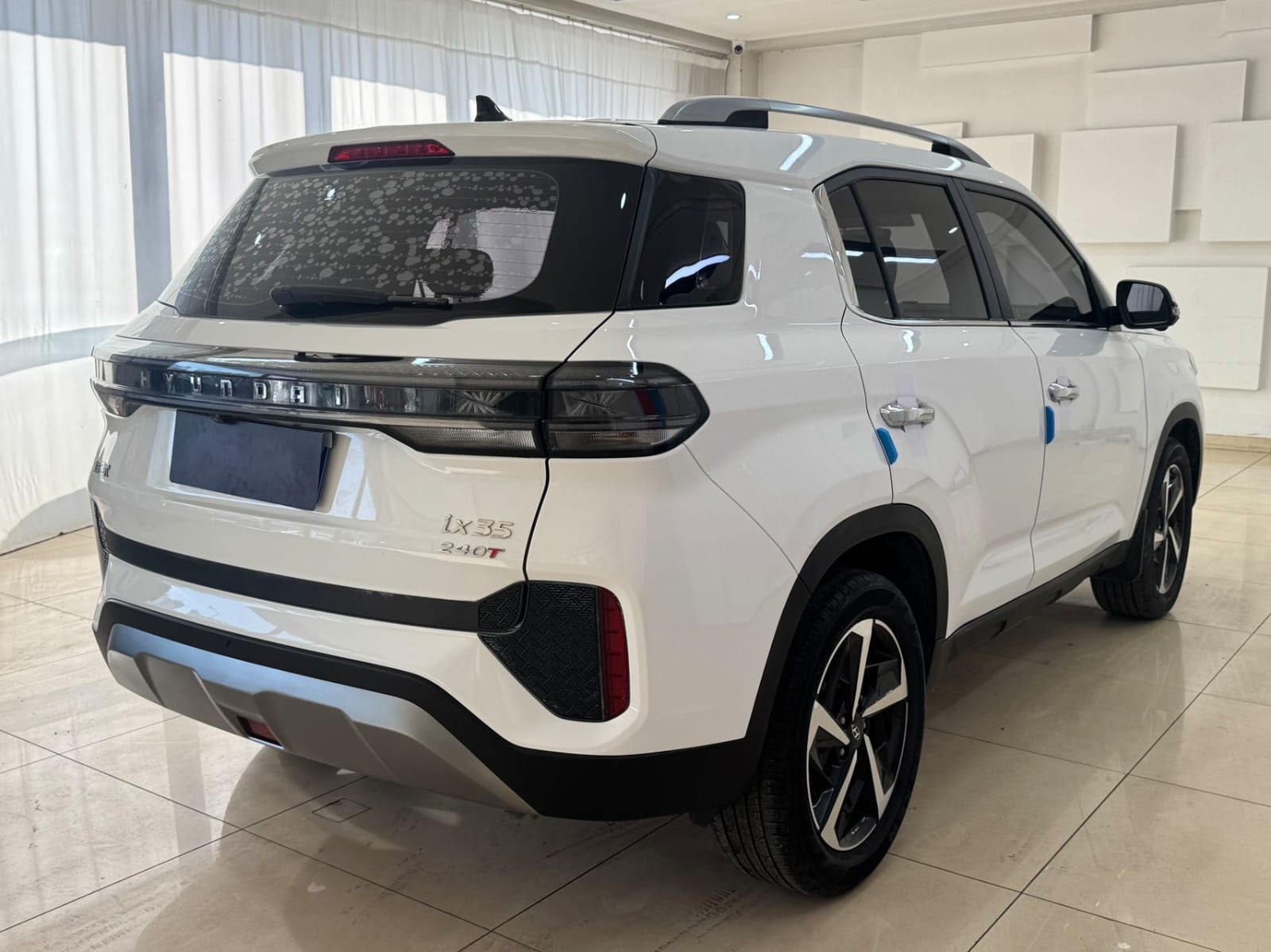 Hyundai ix35 240TGDi DCT GLS ведущая версия