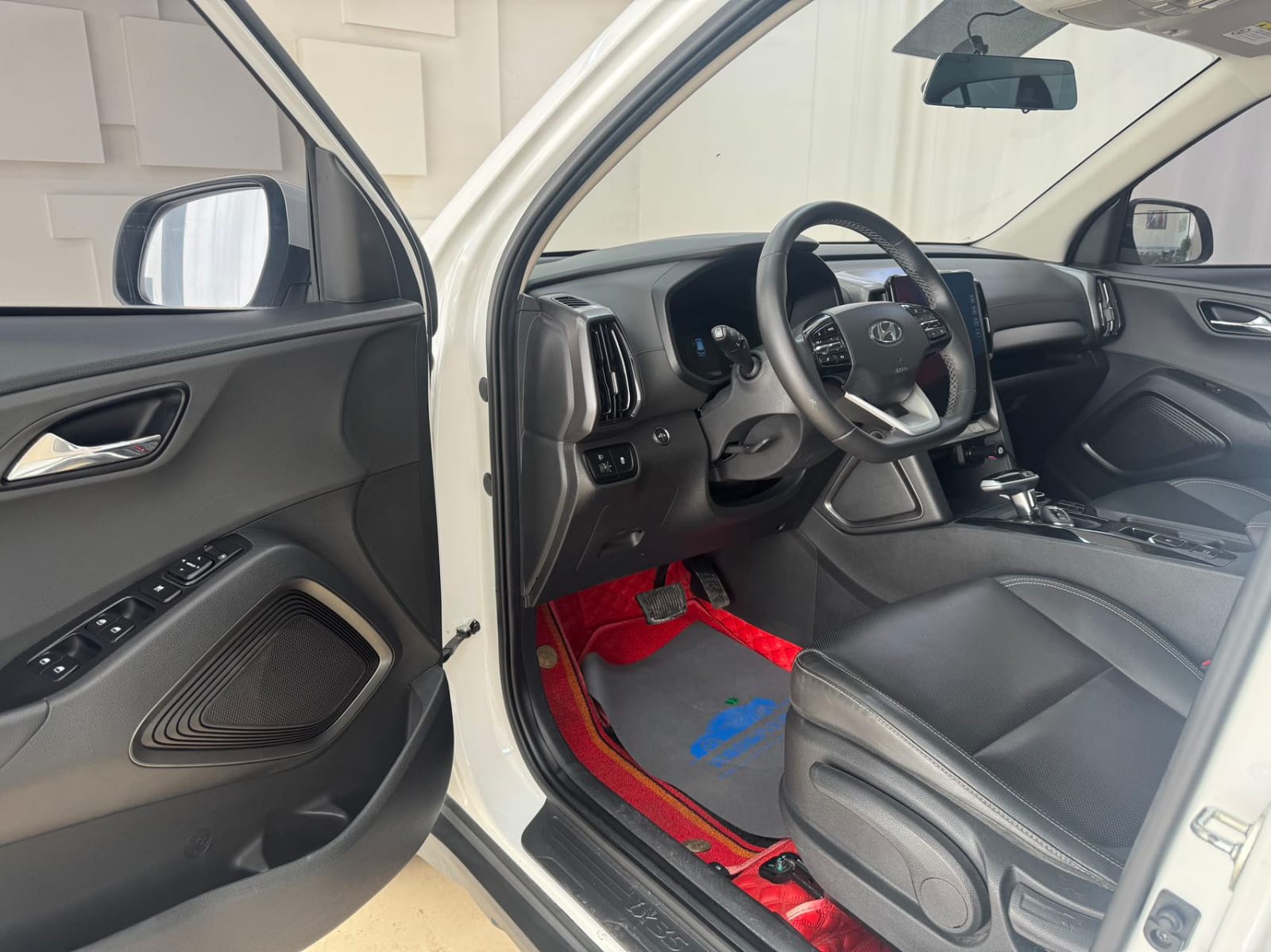 Hyundai ix35 240TGDi DCT GLS ведущая версия