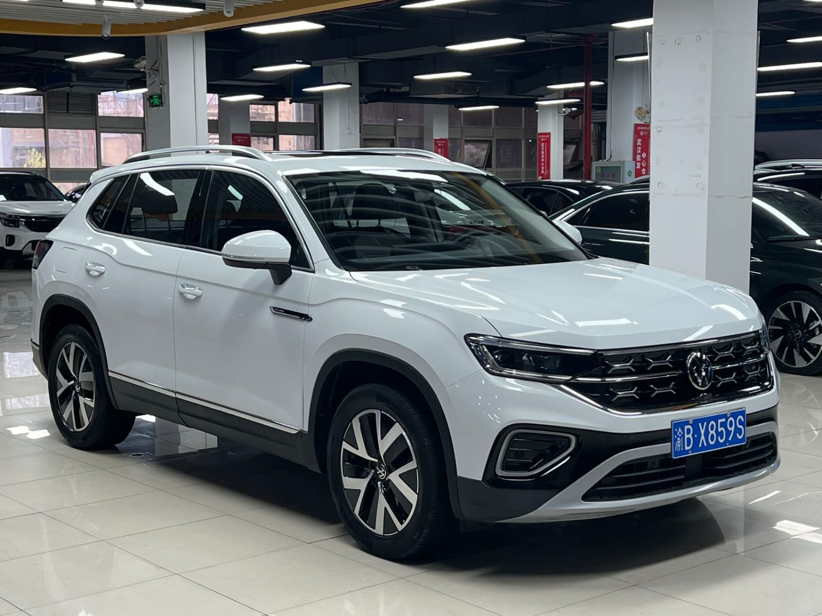Volkswagen Tayron 280TSI Deluxe Plus Premium Edition