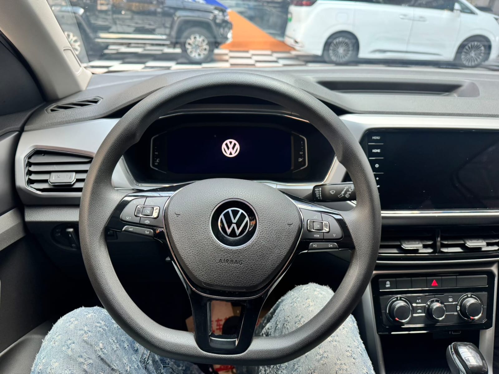 Volkswagen T-Cross 280TSI