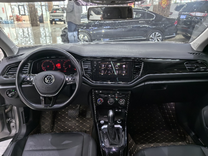 Volkswagen T-Roc 280TSI DSG Comfort Plus Edition