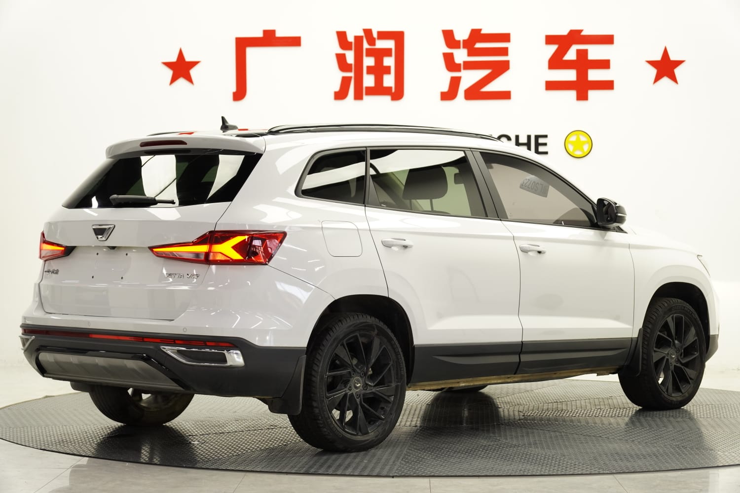 Jetta VS7 Black Front Automatic Enjoy Edition