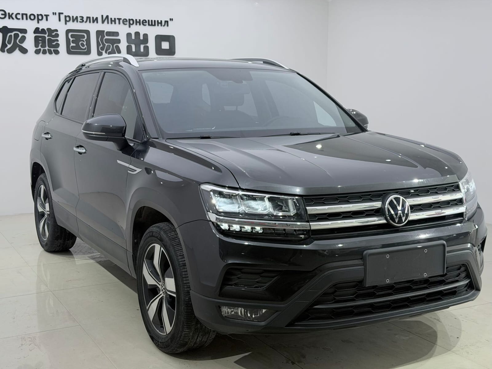 Volkswagen Tharu 280TSI Deluxe