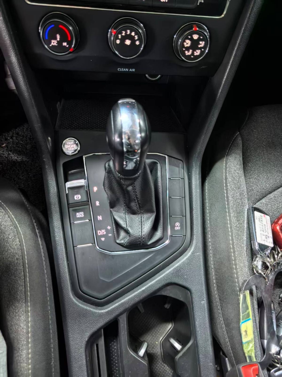 Volkswagen Tharu 280TSI