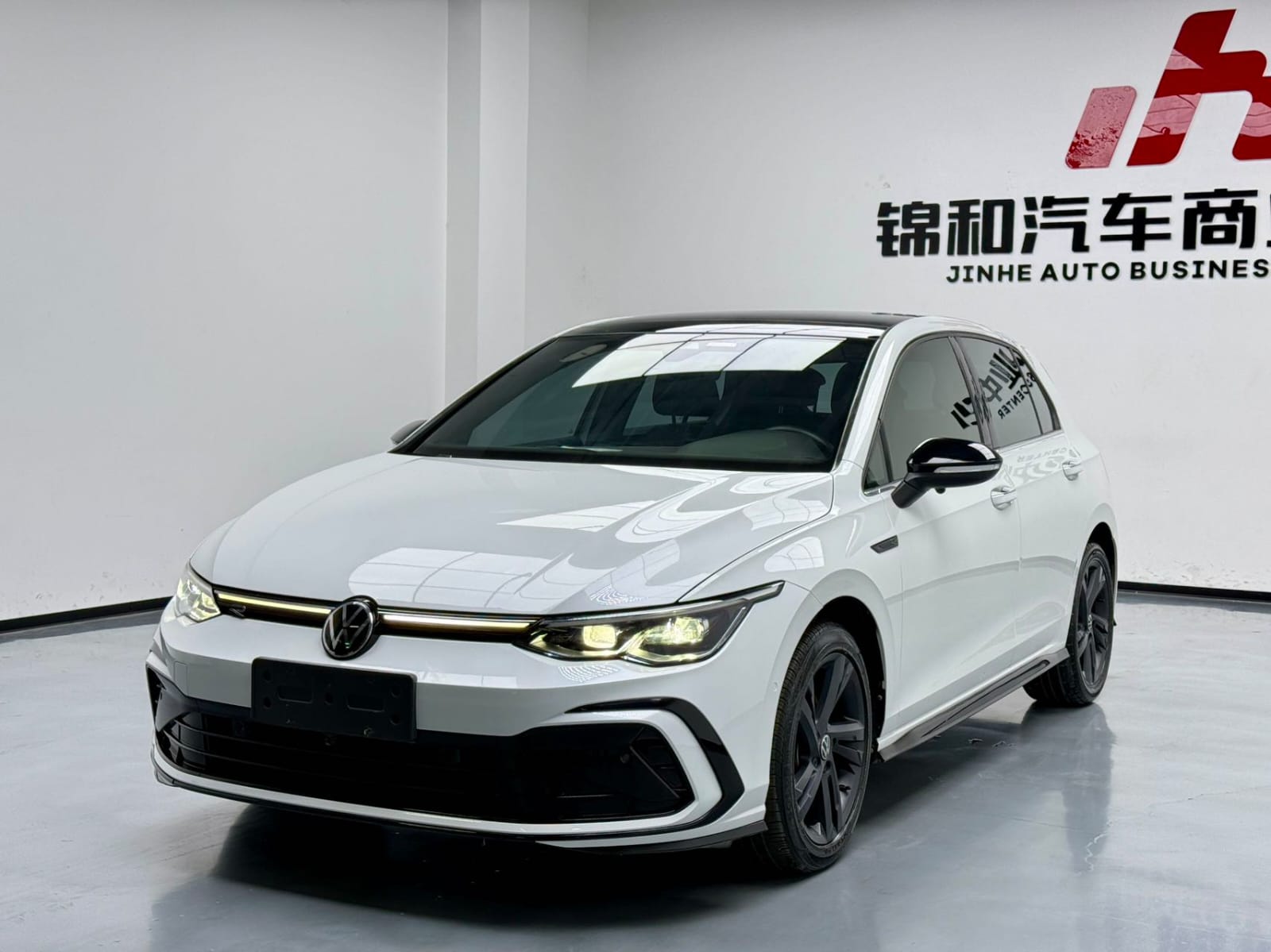 Volkswagen Golf 280TSI DSG R-Line