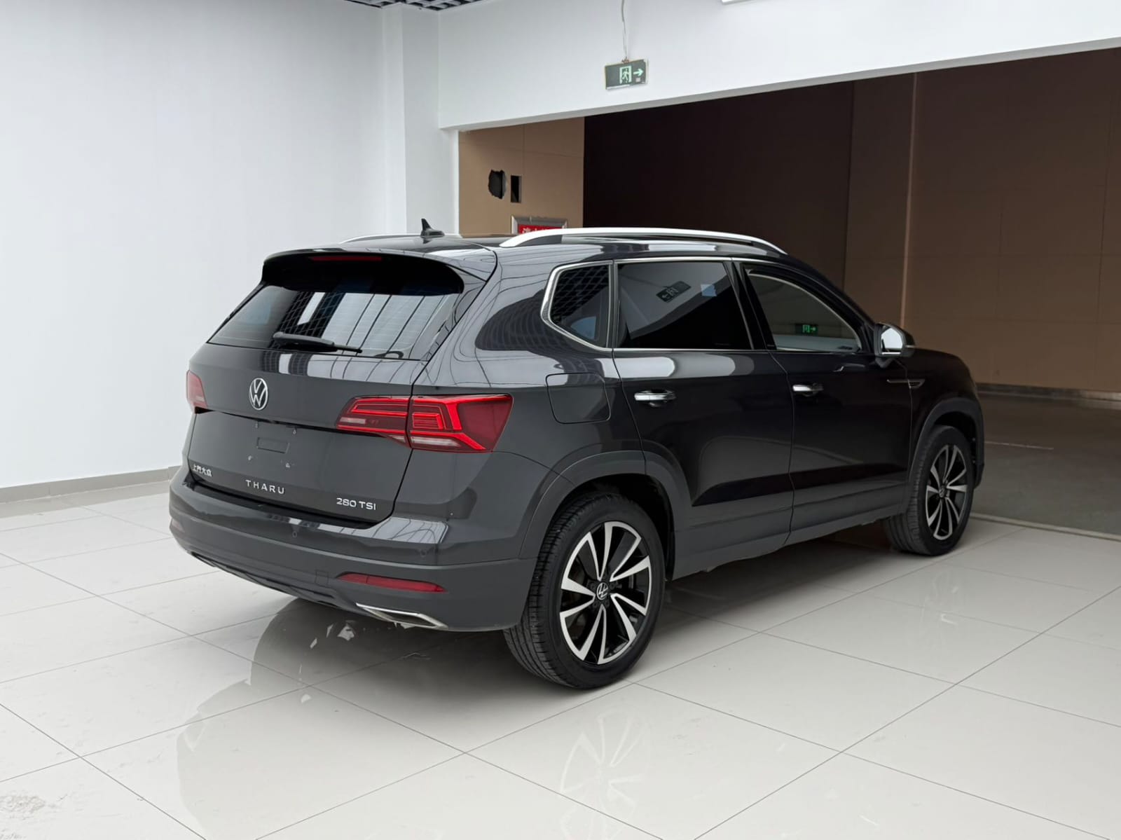 Volkswagen Tharu 280TSI Deluxe Edition