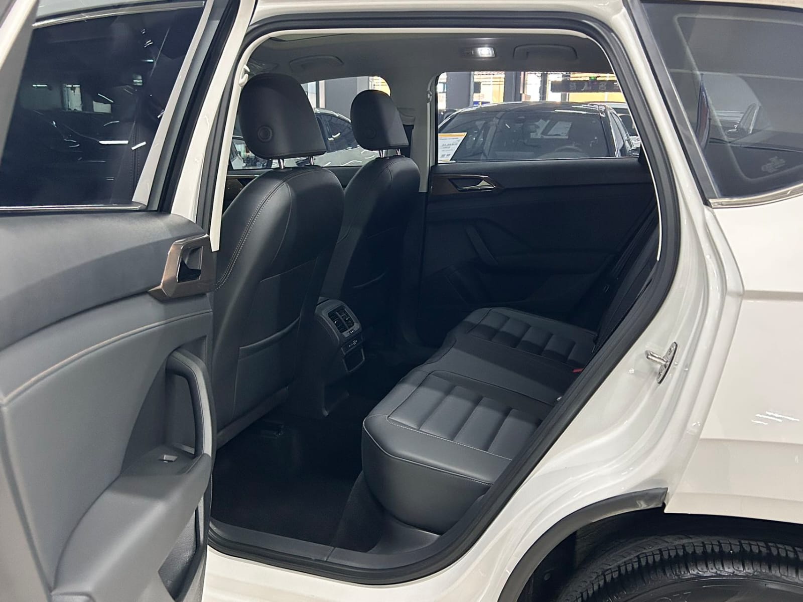 Volkswagen Tharu 280TSI Comfort Edition