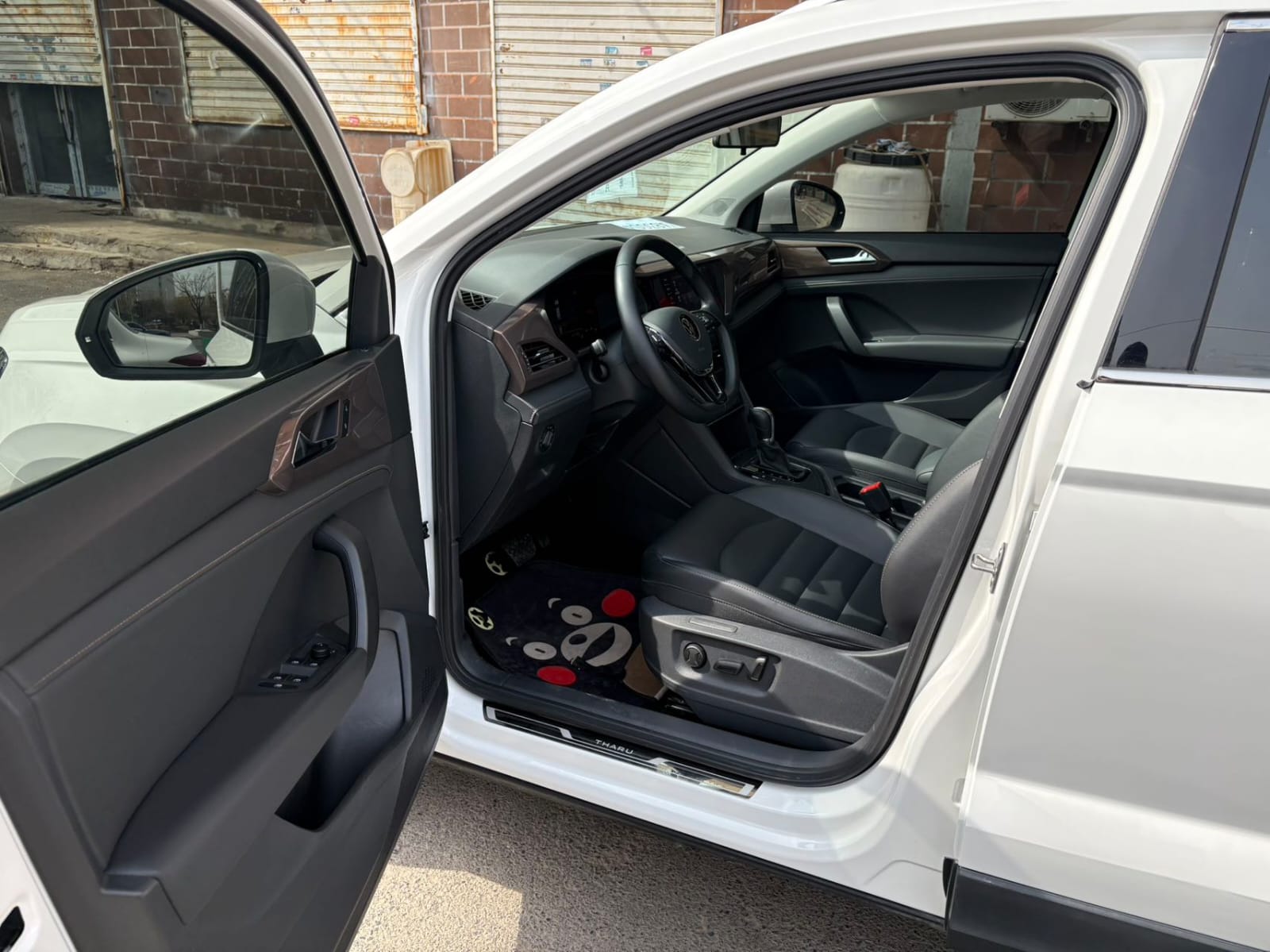 Volkswagen Tharu 280TSI Luxury Edition