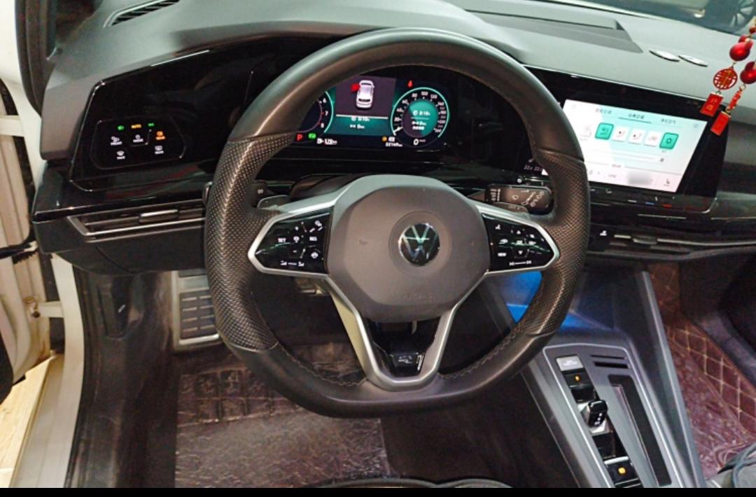 Volkswagen Golf 280TSI DSG R-Line