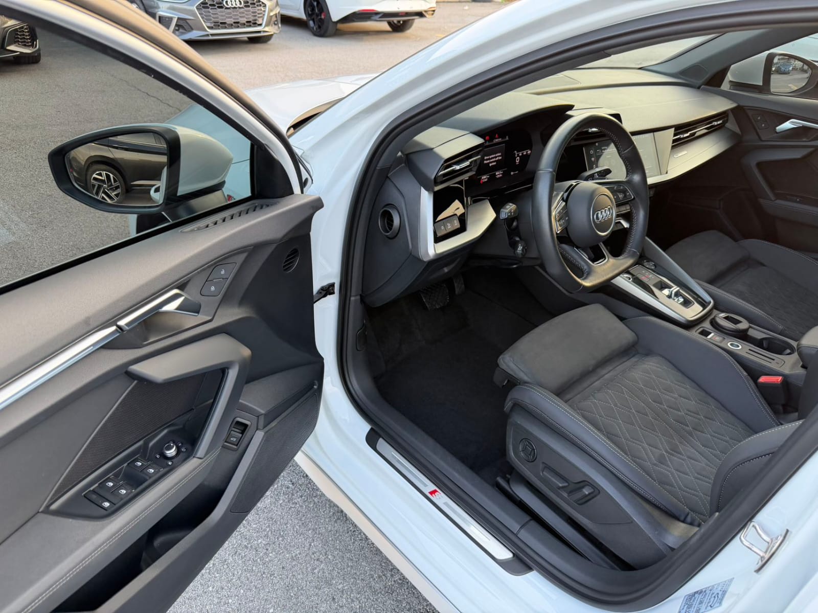 Audi A3L Limousine 35 TFSI Luxury Sport