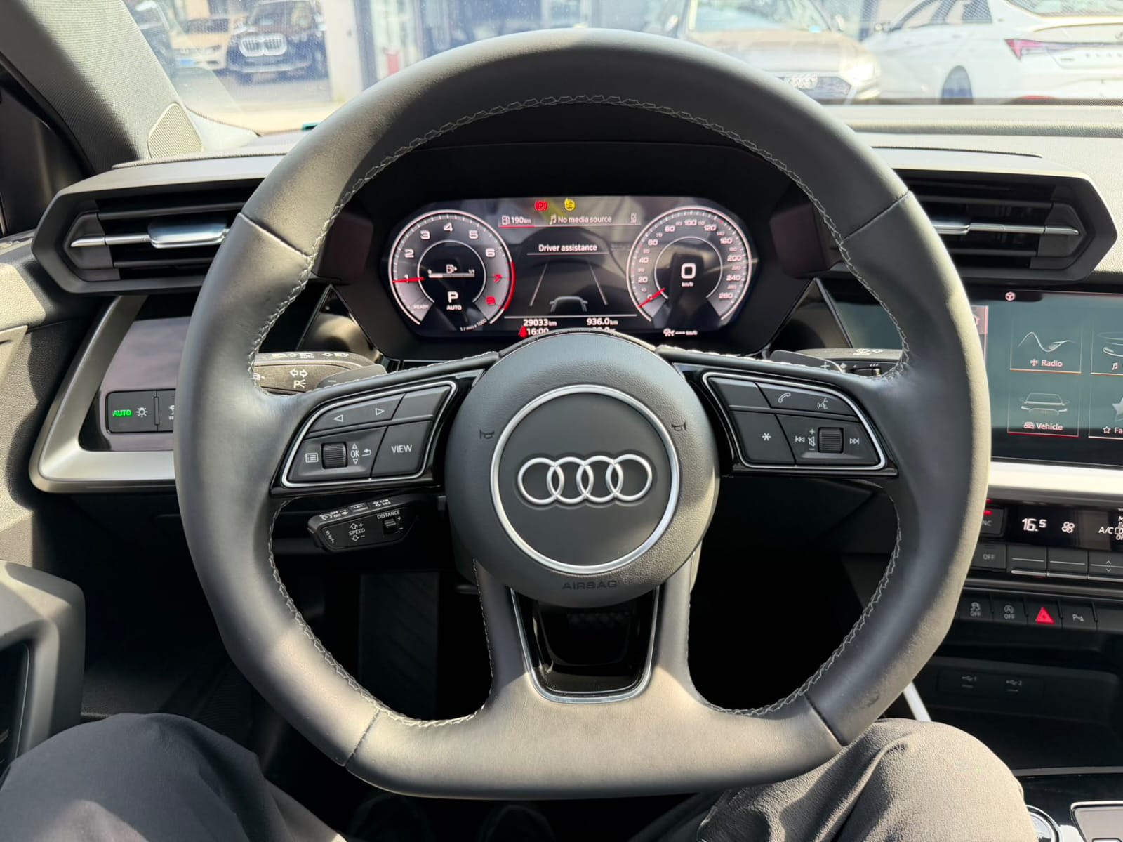 Audi A3L Limousine 35 TFSI Luxury Sport