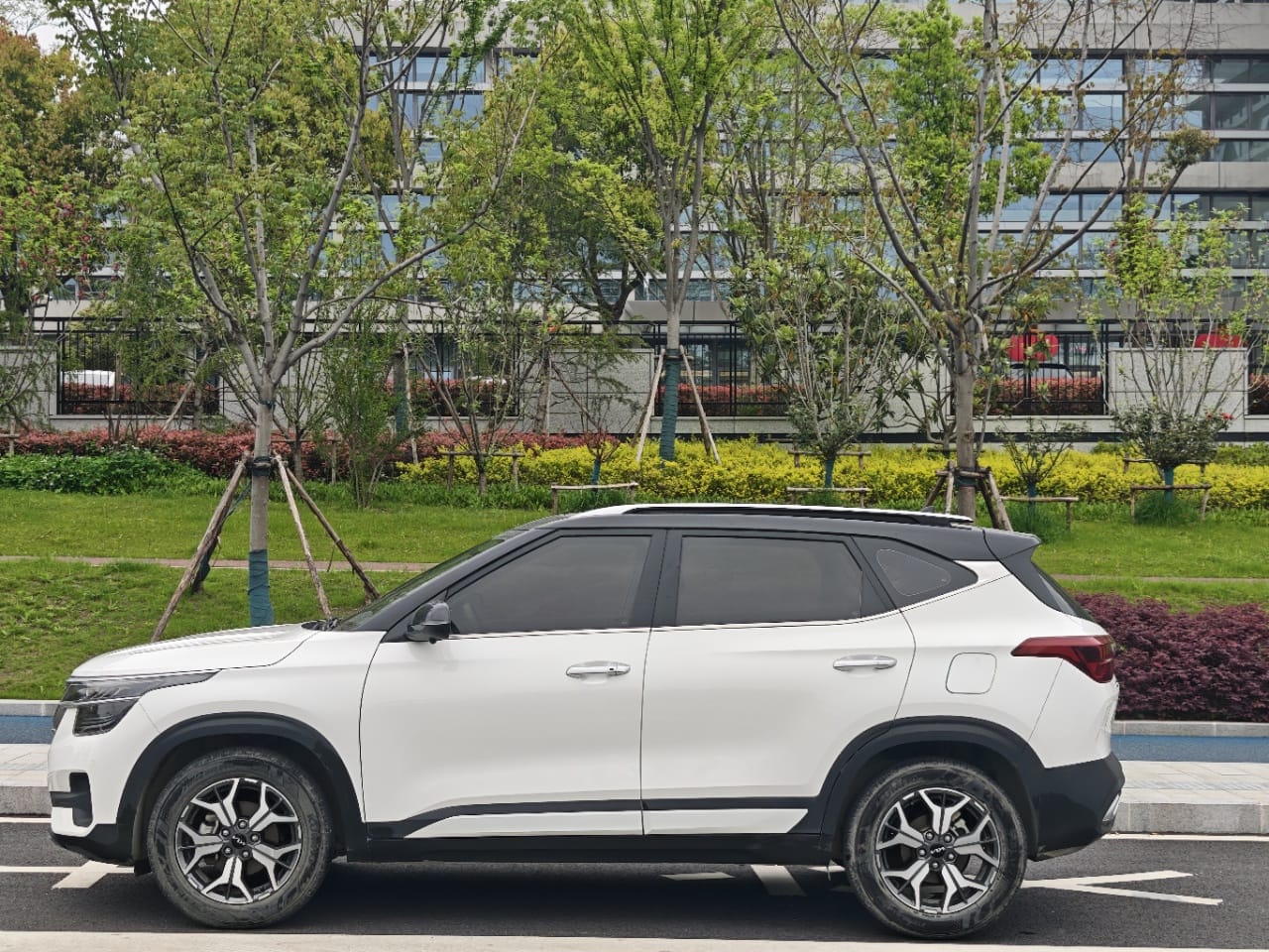 Kia KX3