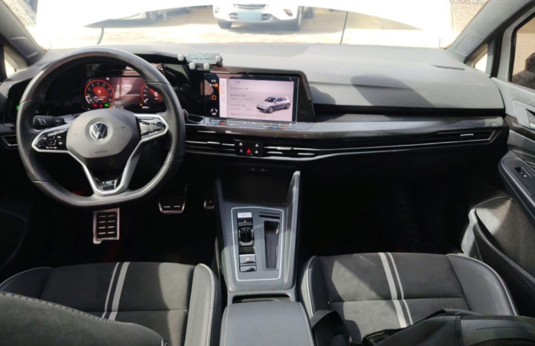 Volkswagen Golf 280TSI DSG R-Line