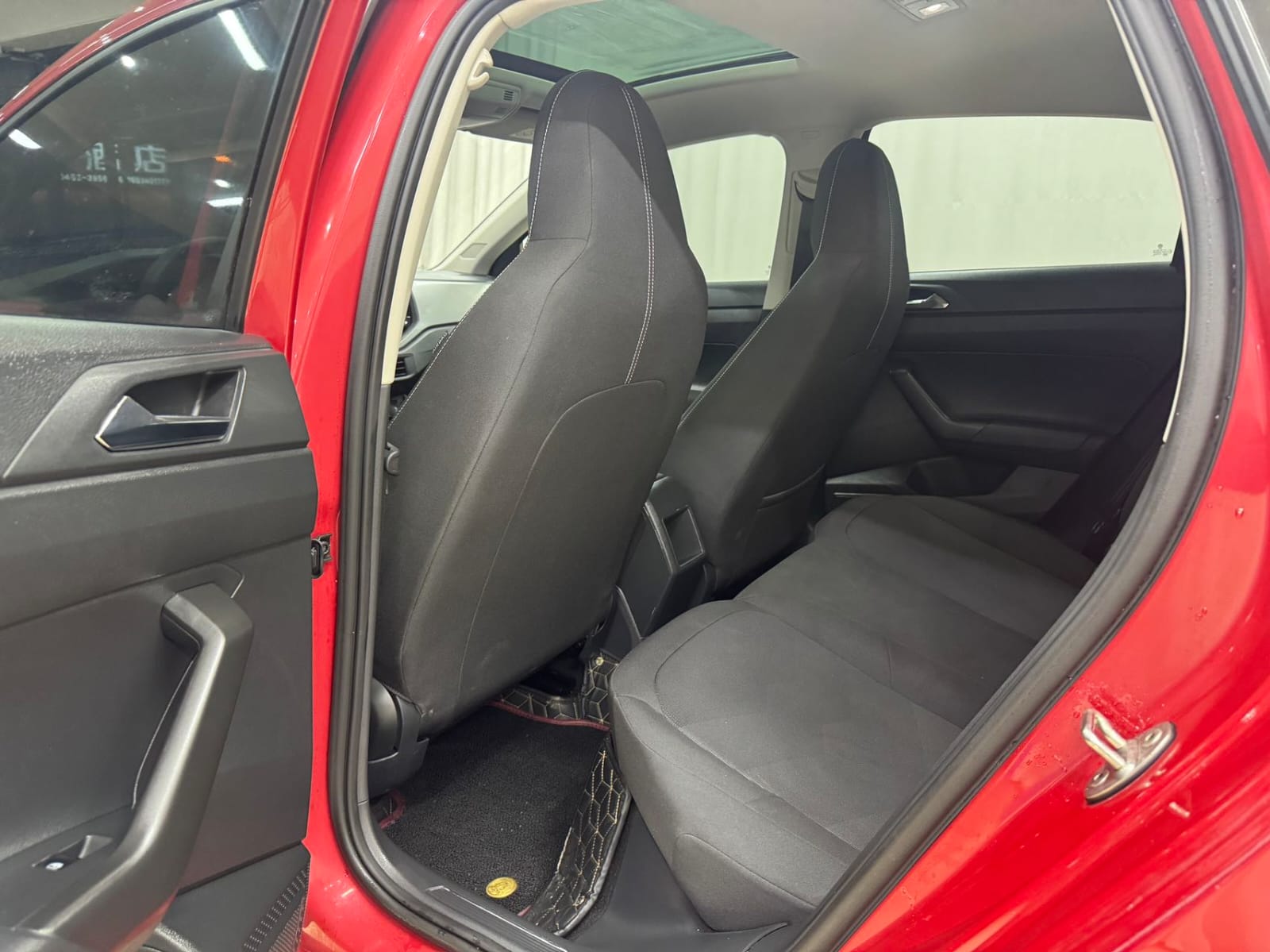 Volkswagen Polo Plus 1.5L  Auto Panorama