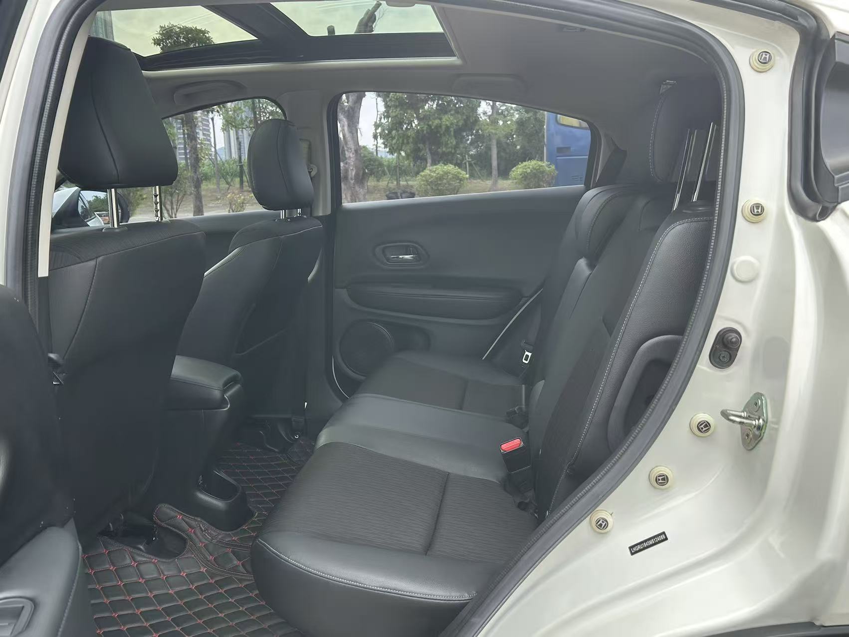 Honda Vezel 1.5L Pioneer