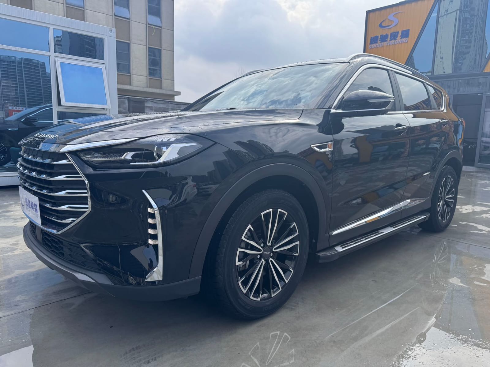 Jetour X70 PLUS 1.5T CVT (7-местный)