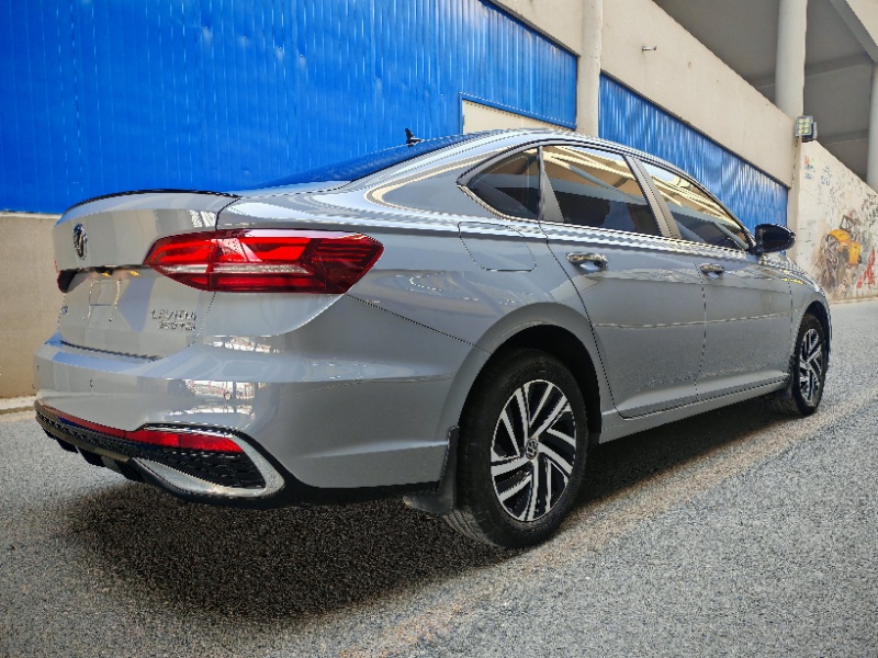 Volkswagen Lavida Starlight Full Edition