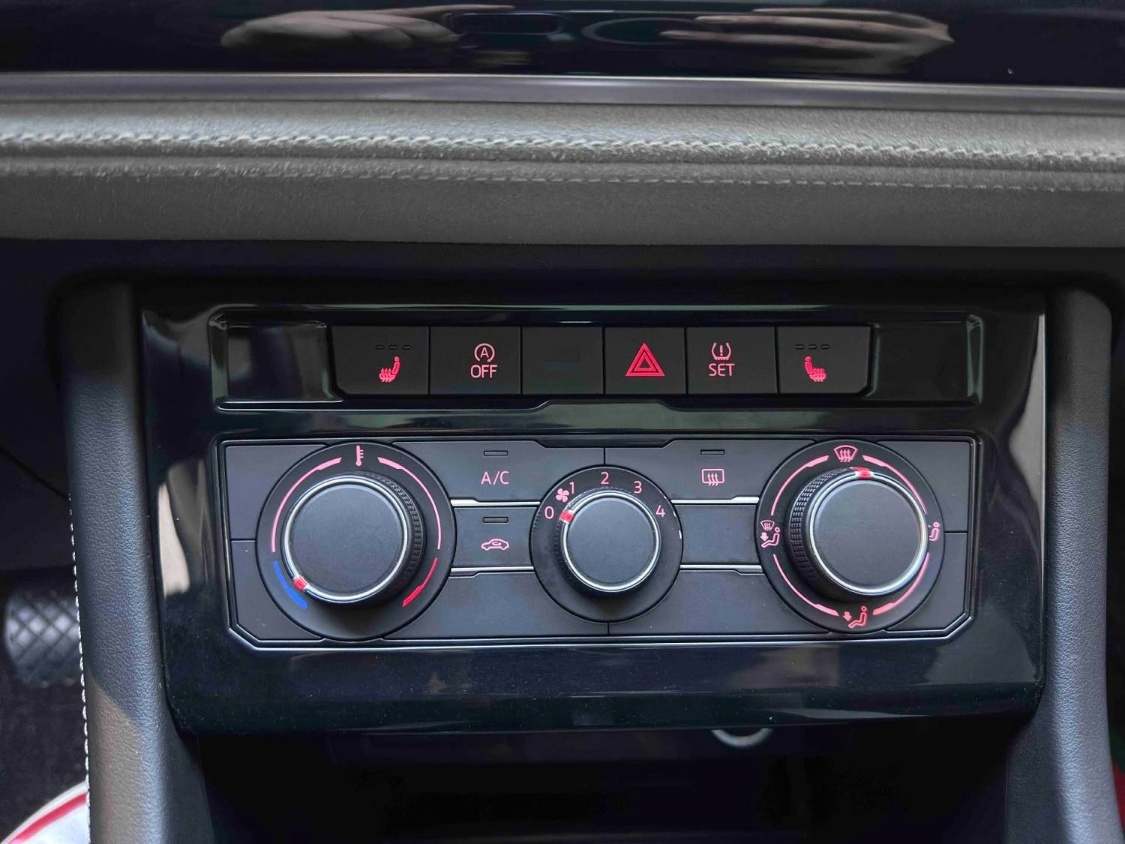 Volkswagen Lavida Starlight Full Edition