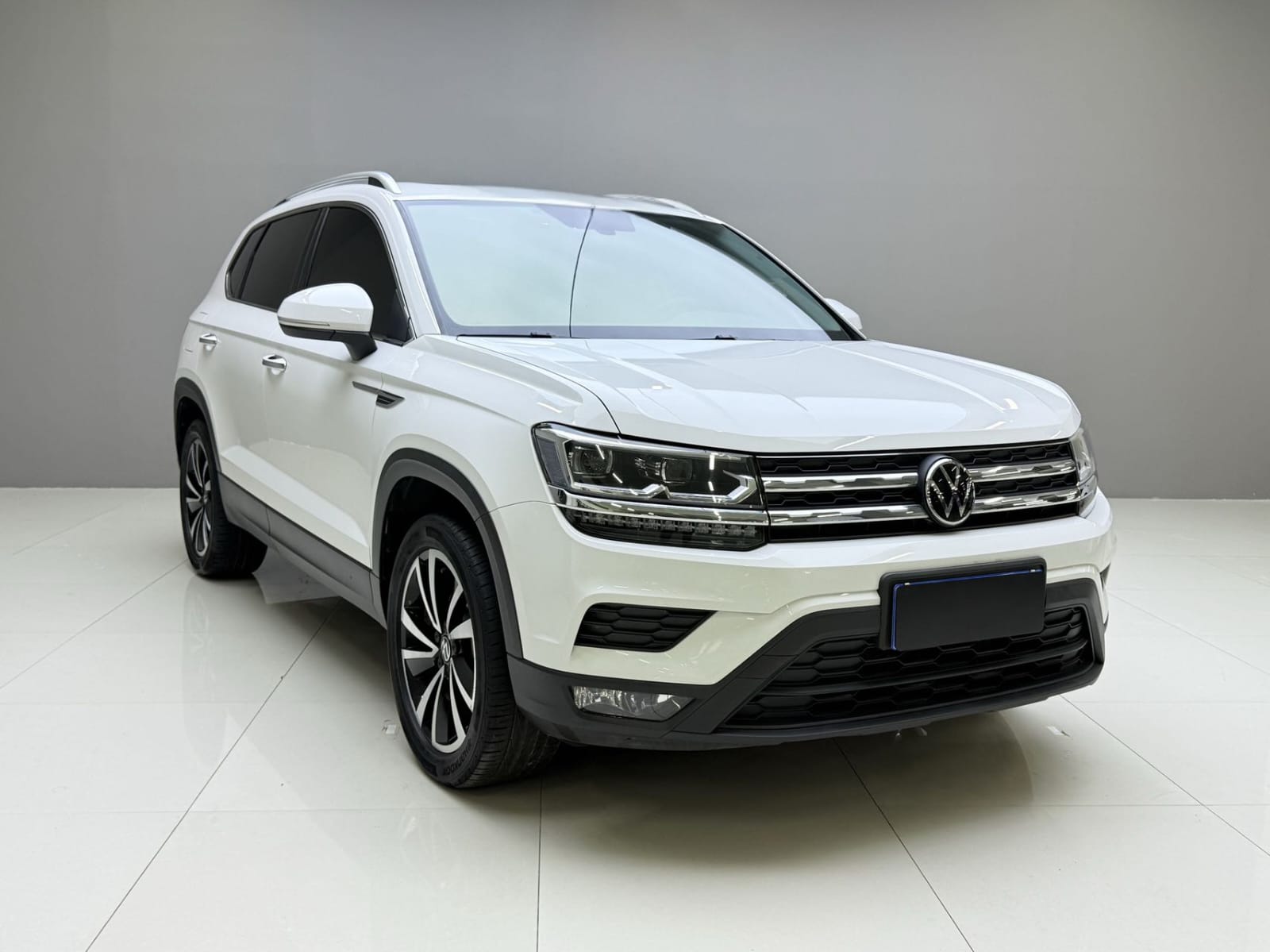 Volkswagen Tharu 280TSI Deluxe Edition