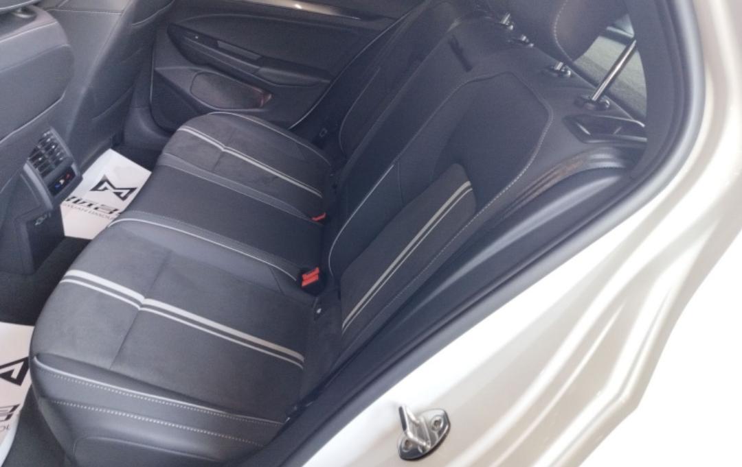 Volkswagen Golf 280TSI DSG R-Line Li