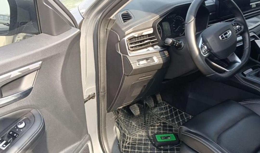 Geely Vision X6 Pro 1.4T Luxury Edition (MT)