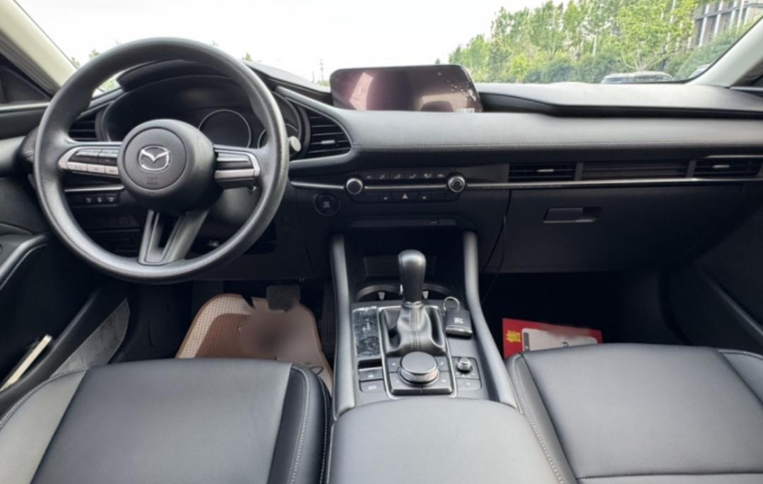 Mazda 3 Axela 1.5L Automatic Edition
