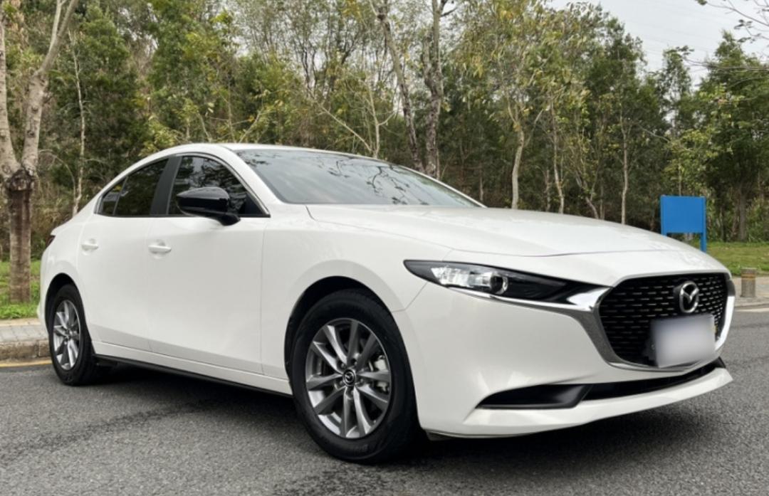 Mazda 3 Axela 2.0L Automatic