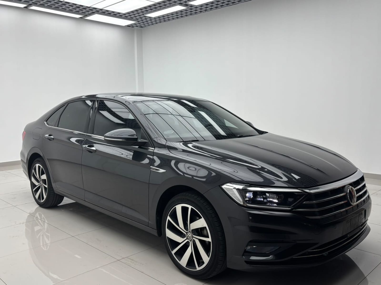 Volkswagen Sagitar 280TSI DSG Premium