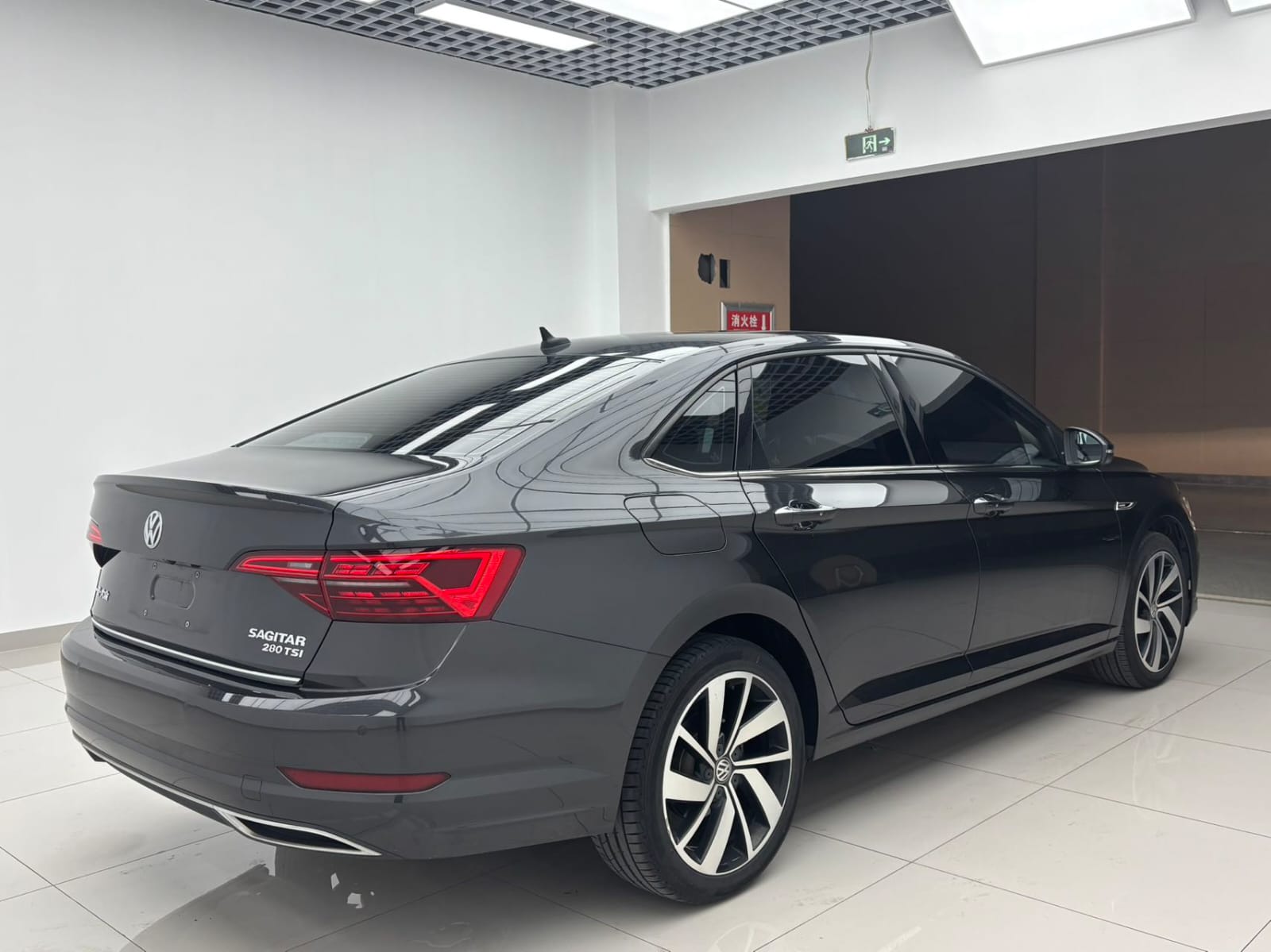 Volkswagen Sagitar 280TSI DSG Premium