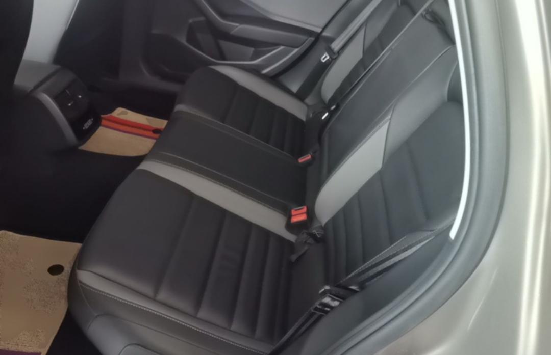 Volkswagen Sagitar 280TSI DSG Flyover