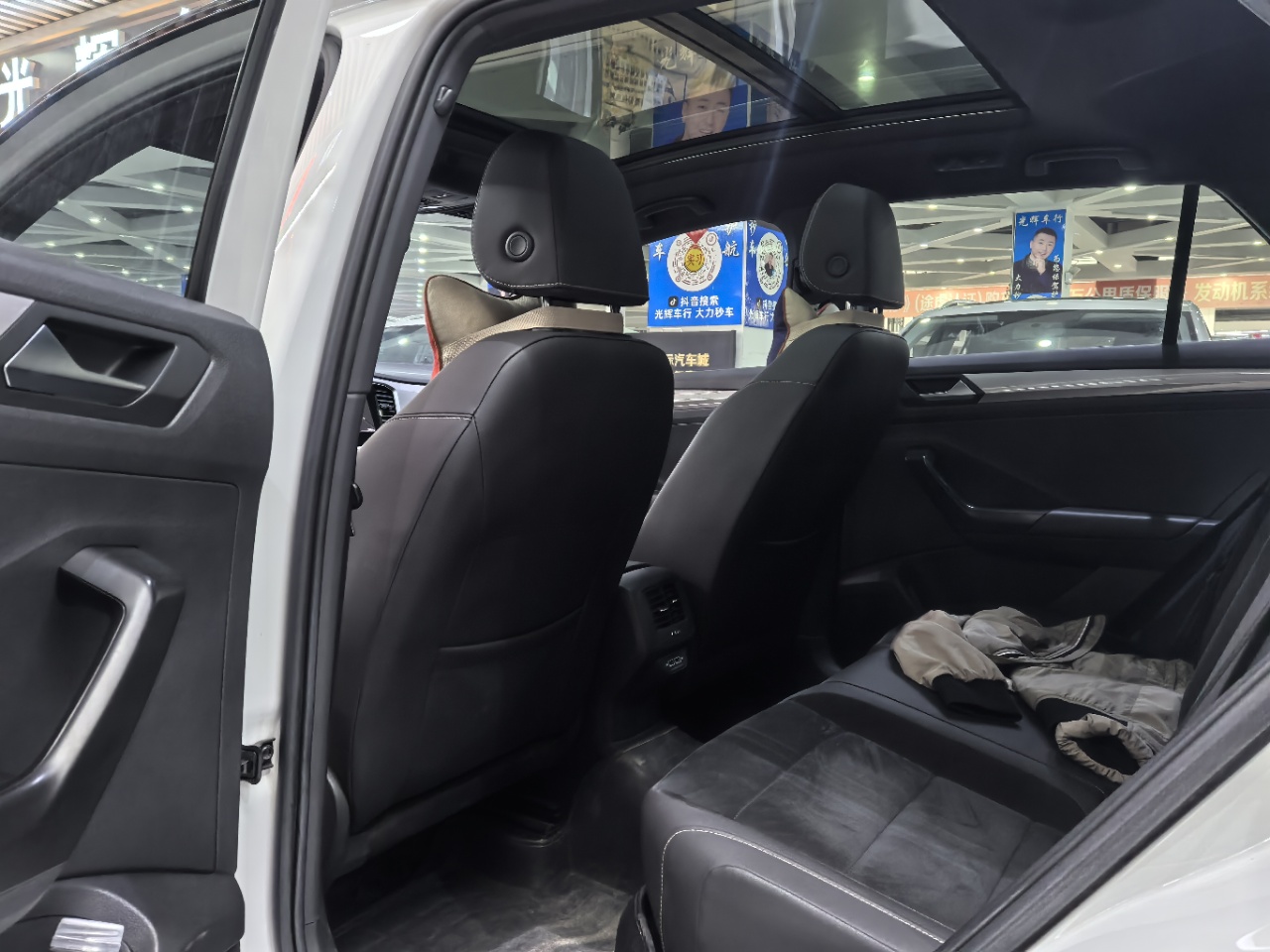 Volkswagen T-Roc Tango 280TSI DSG R-Line Pro PLUS