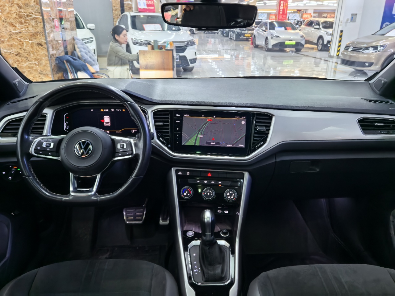 Volkswagen T-Roc Tango 280TSI DSG R-Line Pro PLUS