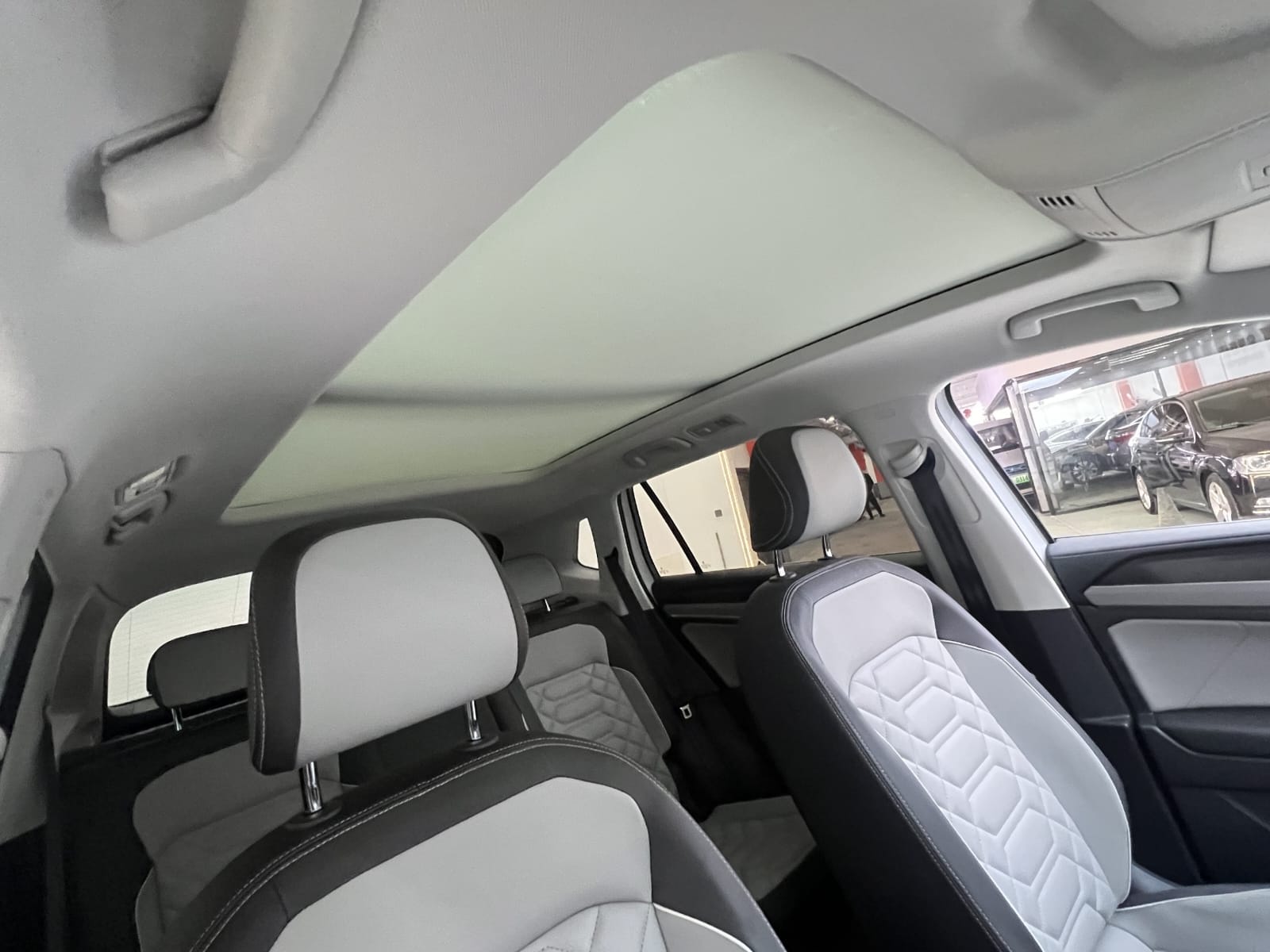 Volkswagen Tayron 280TSI Deluxe Plus Premium Edition