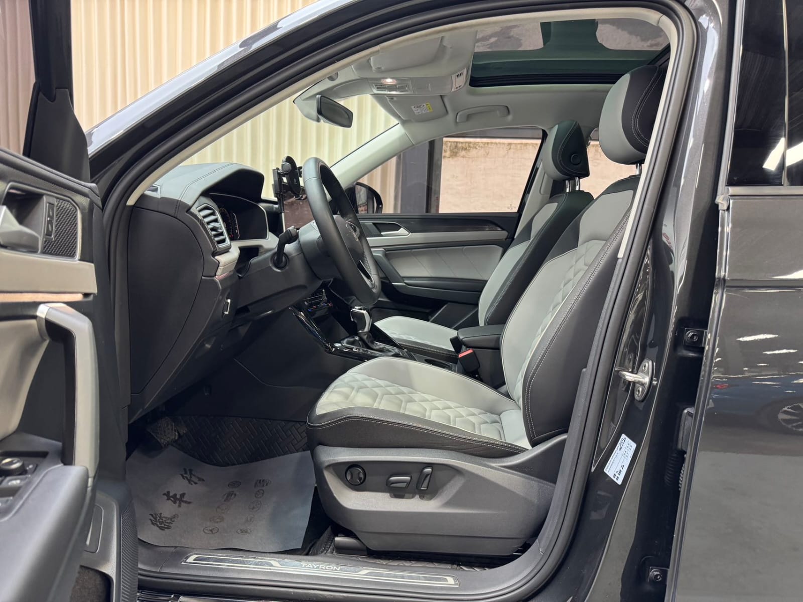 Volkswagen Tayron 280TSI Deluxe Plus Premium Edition
