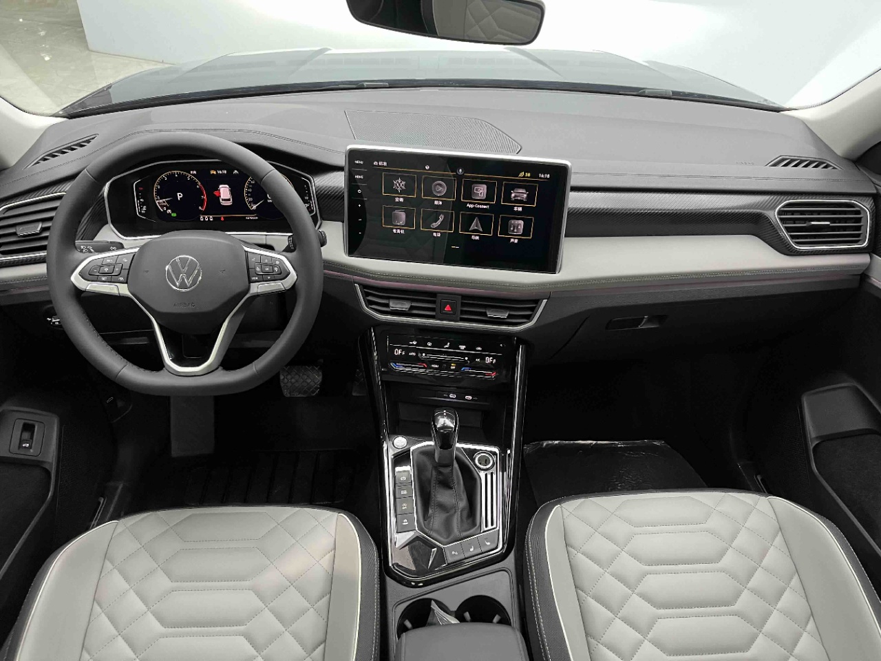 Volkswagen Tayron 280TSI Deluxe Plus Premium Edition