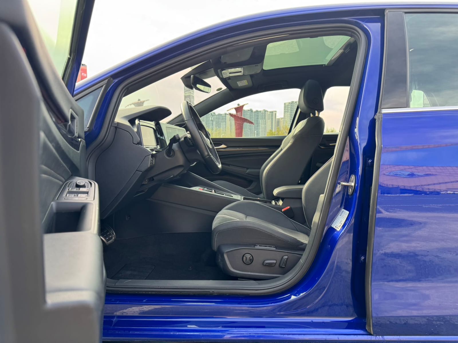 Volkswagen Golf 280TSI DSG R-Line