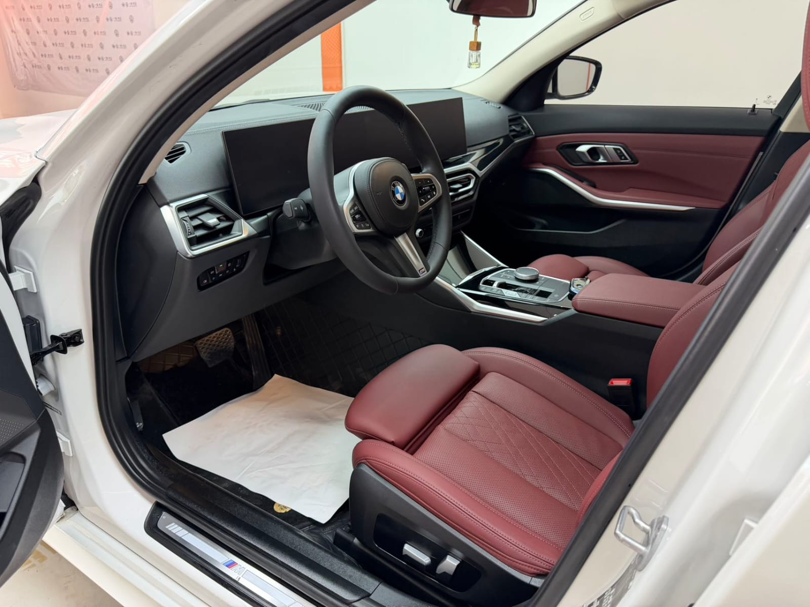 BMW 3 Series 320Li M Sport Package