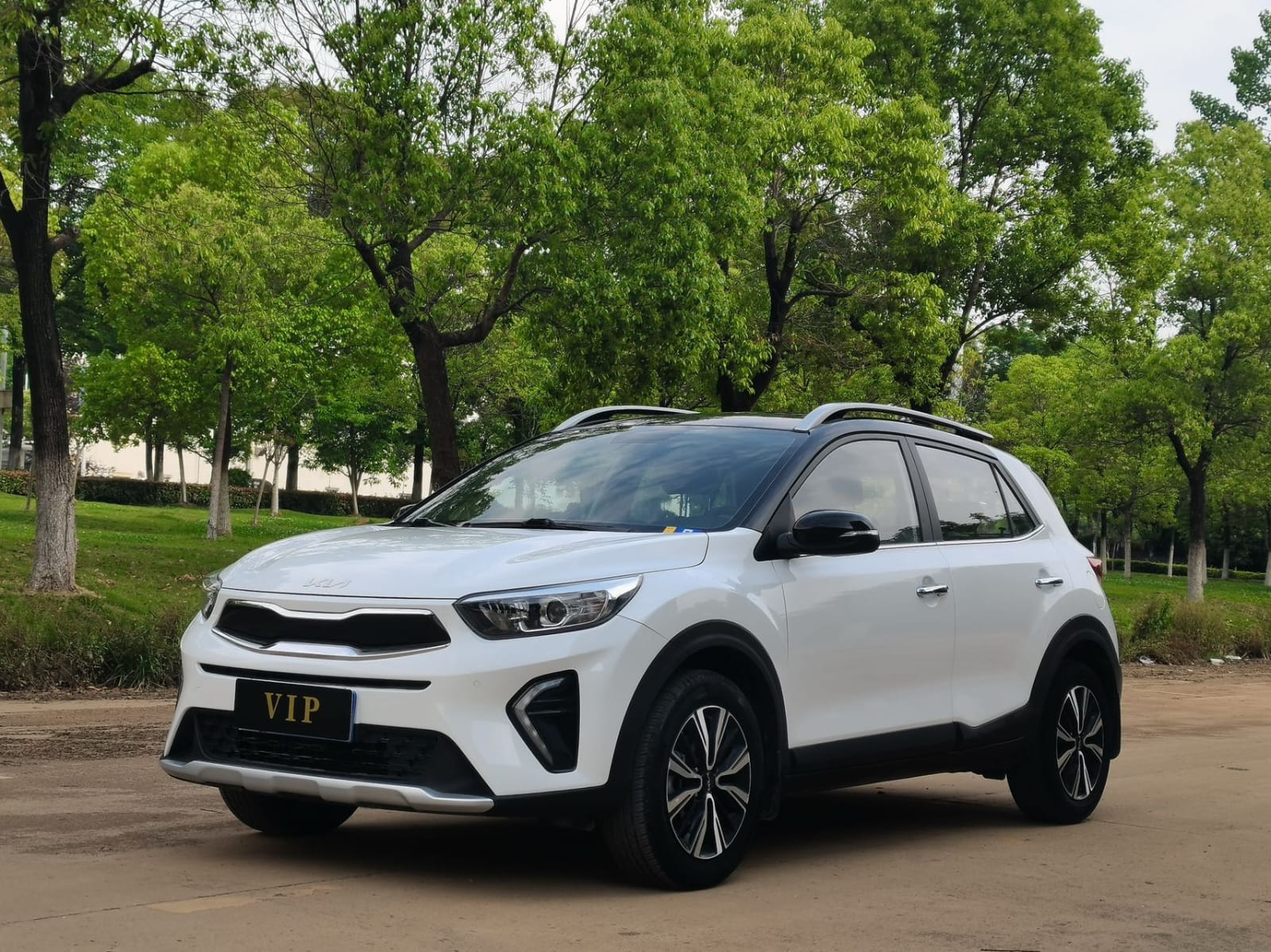 Kia KX1 1.4L CVT Enjoy Skylight