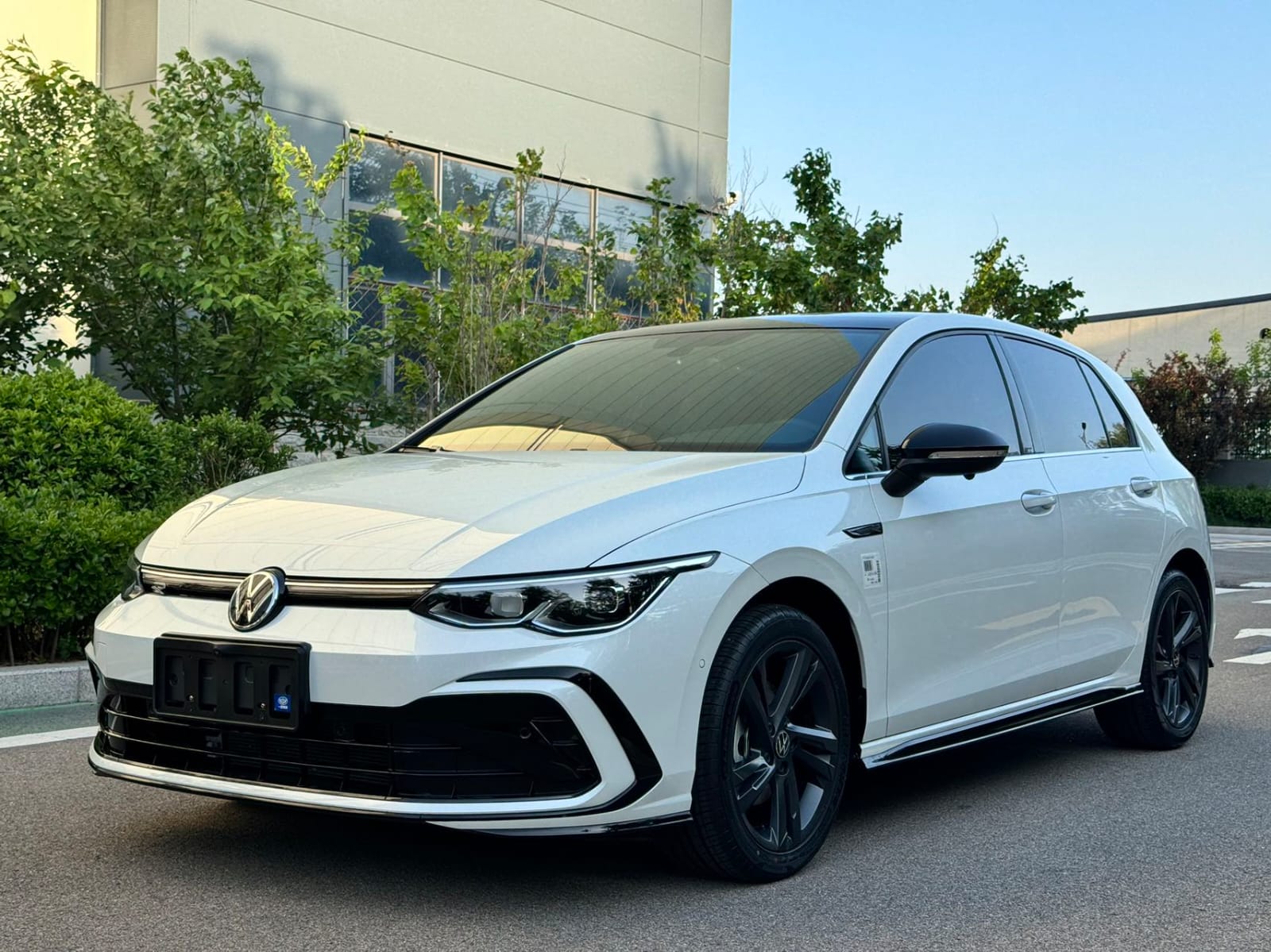 Volkswagen Golf 280TSI DSG R-Line