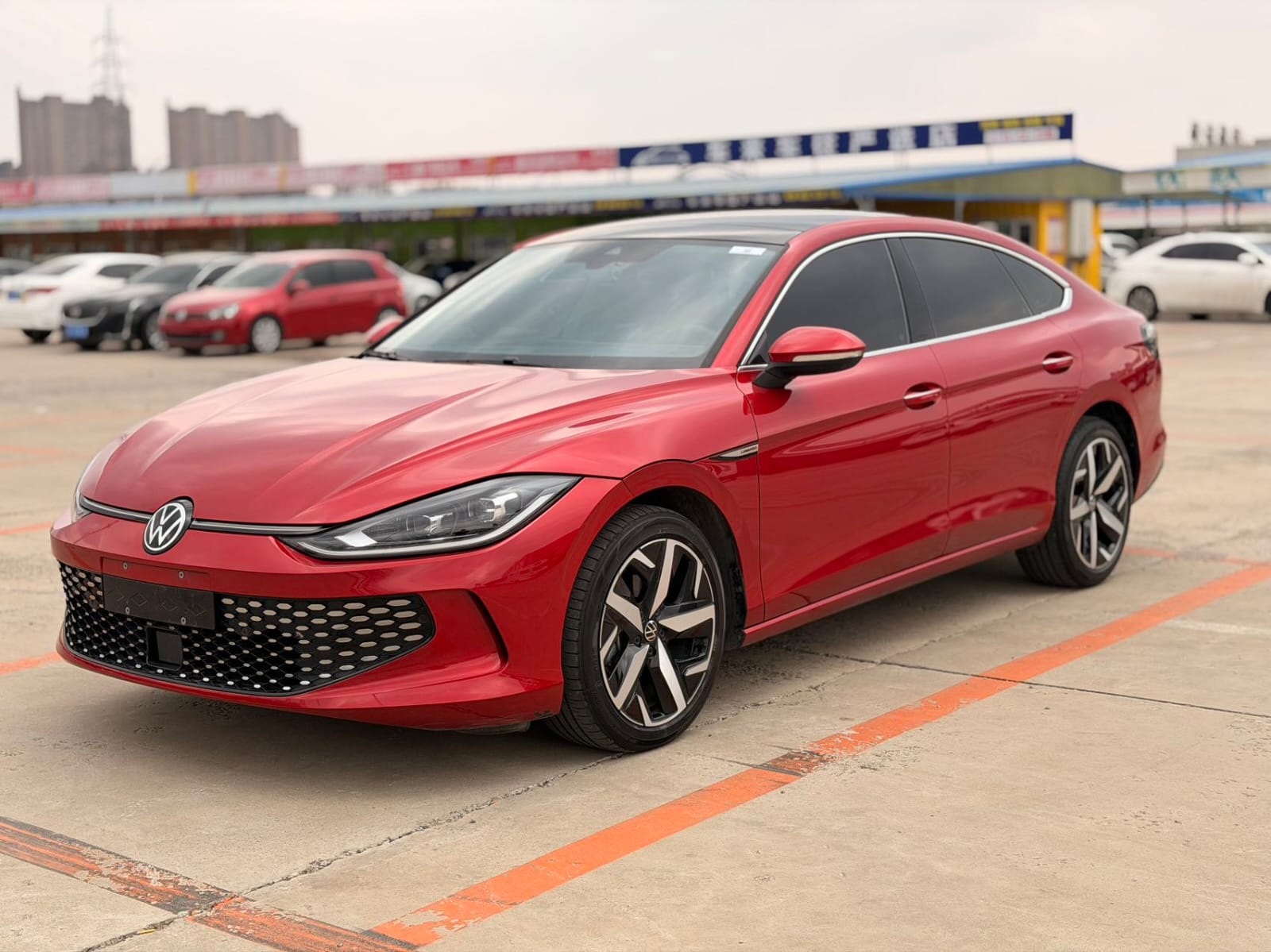 Volkswagen Lamando L 280TSI Cool Hot Edition