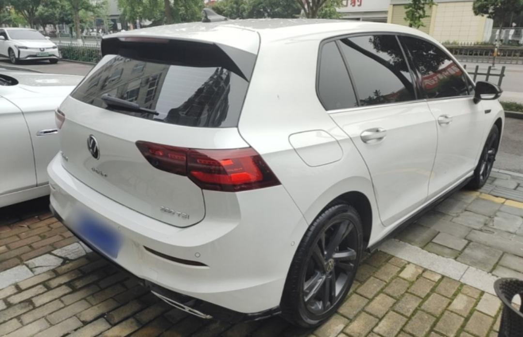 Volkswagen Golf 280TSI DSG R-Line