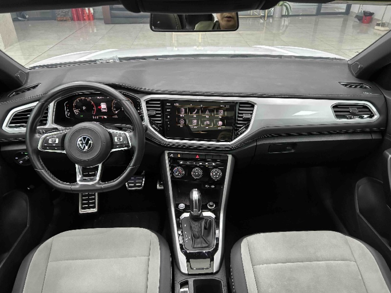 Volkswagen T-ROC Tango 280TSI DSG R-Line Pro Intelligent Edition