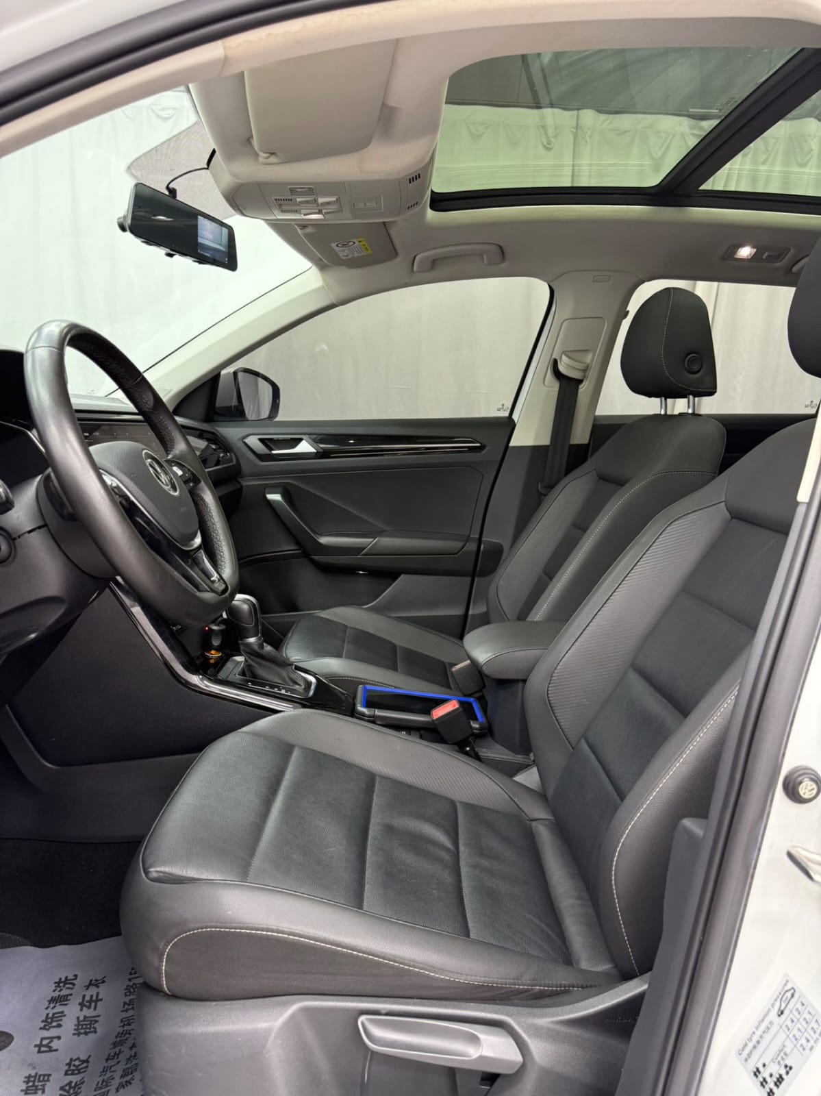 Volkswagen T-ROC Tango 280TSI DSG Comfort Intelligent Union (30th Anniversary Edition)