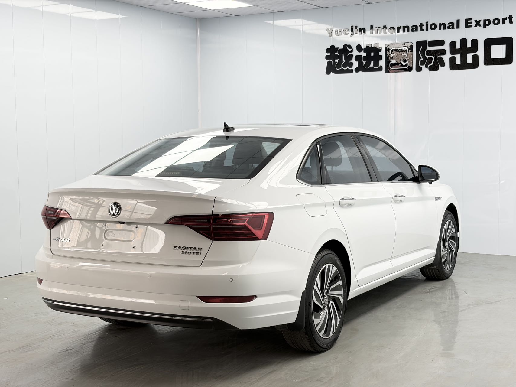 Volkswagen Sagitar 280TSI Superior Plus Edition