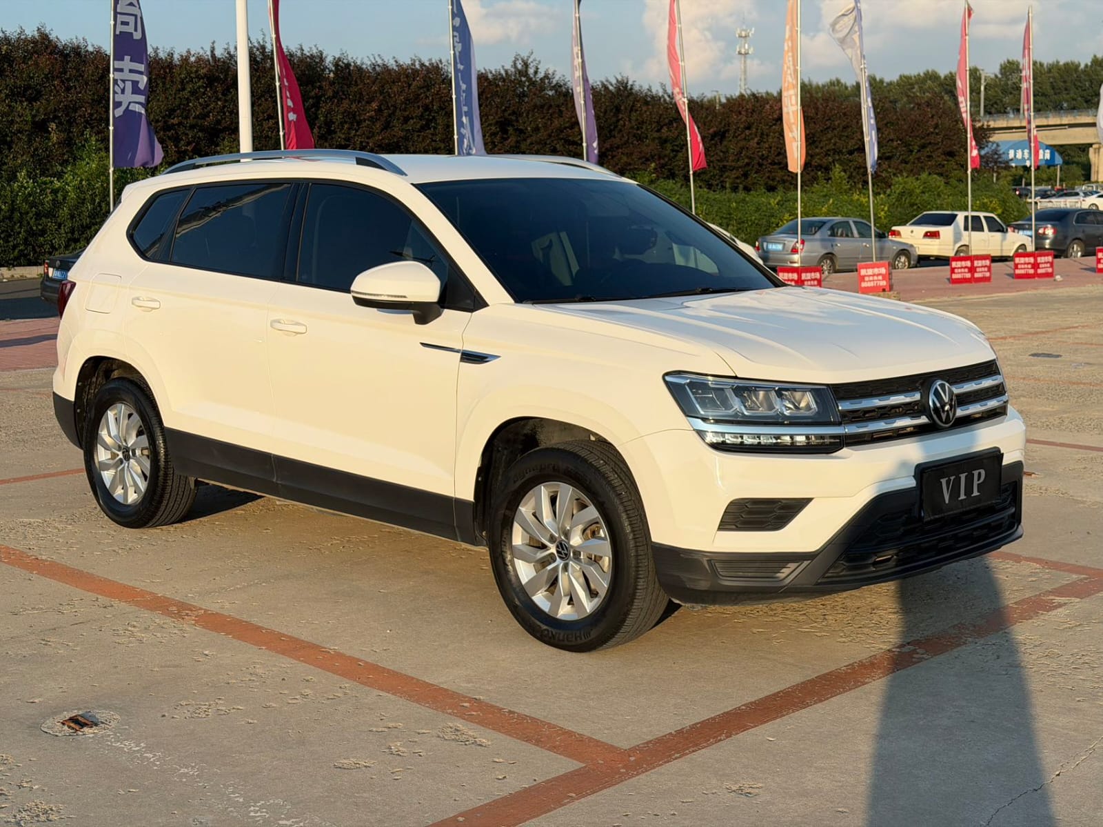 Volkswagen Tharu 280TSI