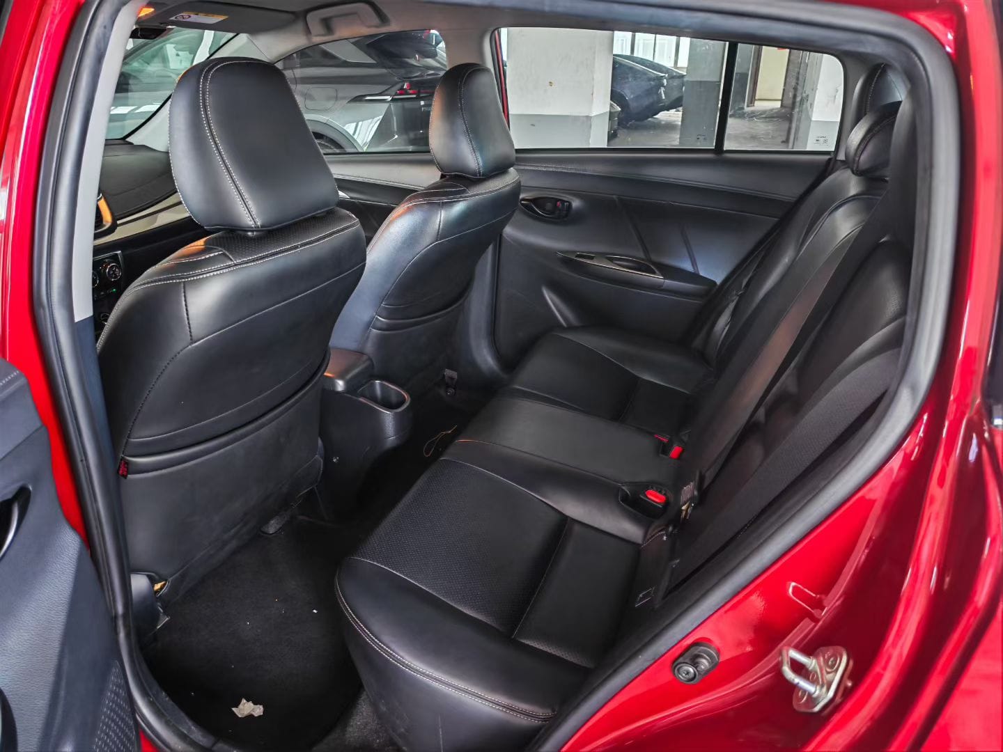 Toyota Yaris L Leading PLUS