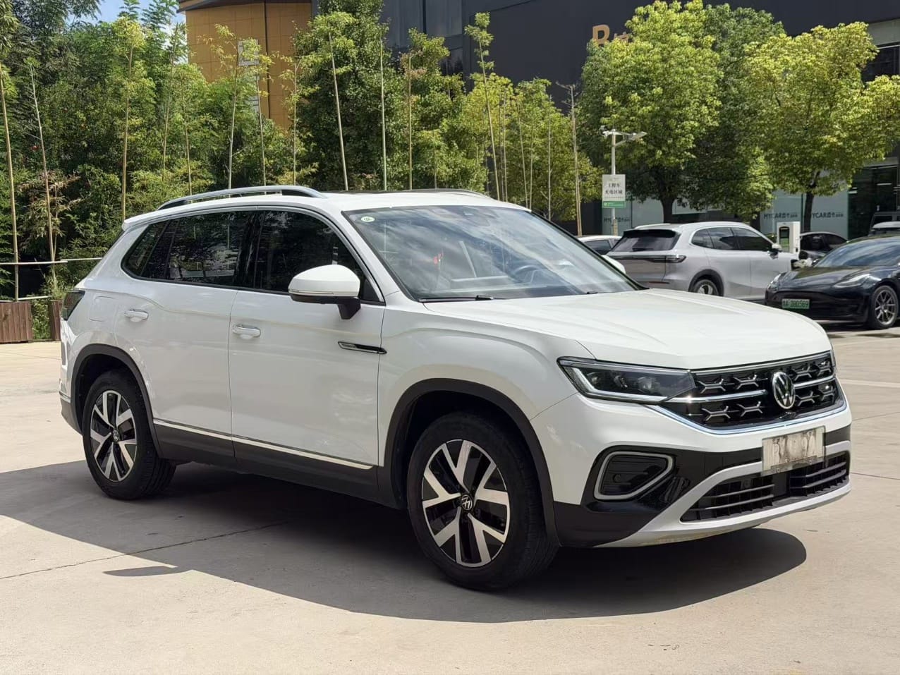 Volkswagen Tayron 280TSI Deluxe Plus Premium Edition