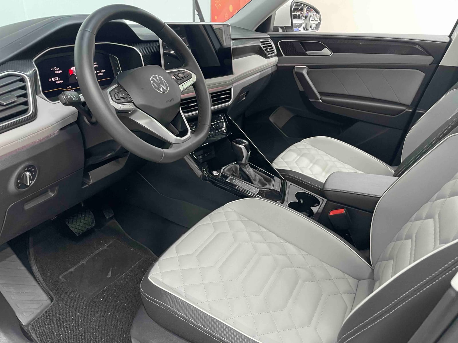 Volkswagen Tayron 280TSI Deluxe Plus Premium Edition