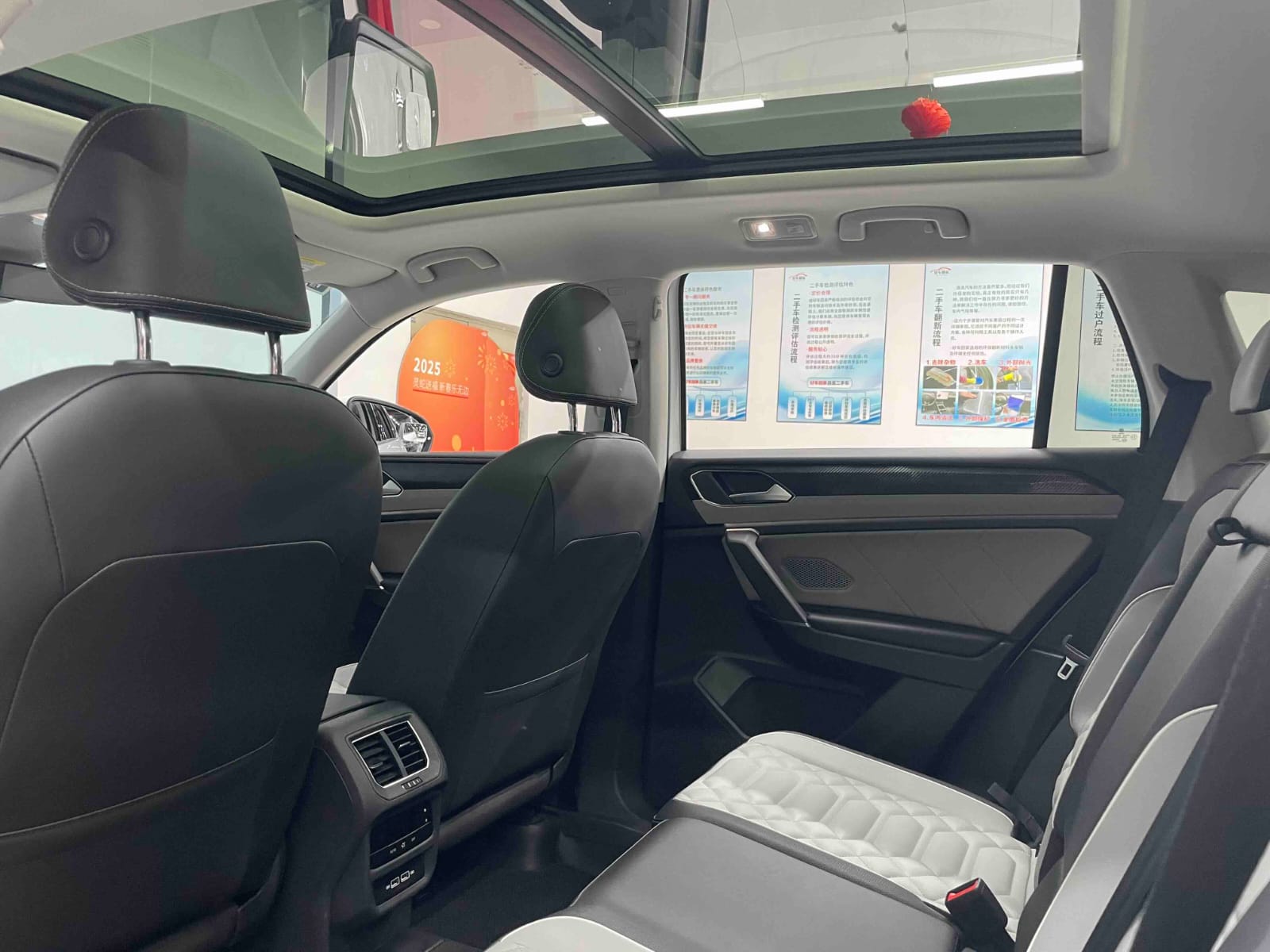 Volkswagen Tayron 280TSI Deluxe Plus Premium Edition