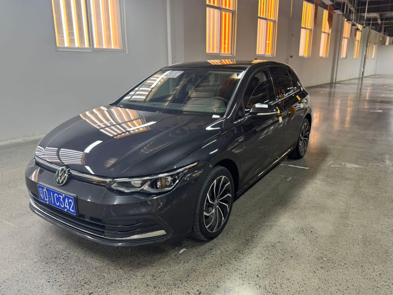Volkswagen Golf 8 Pro 1.4T 280